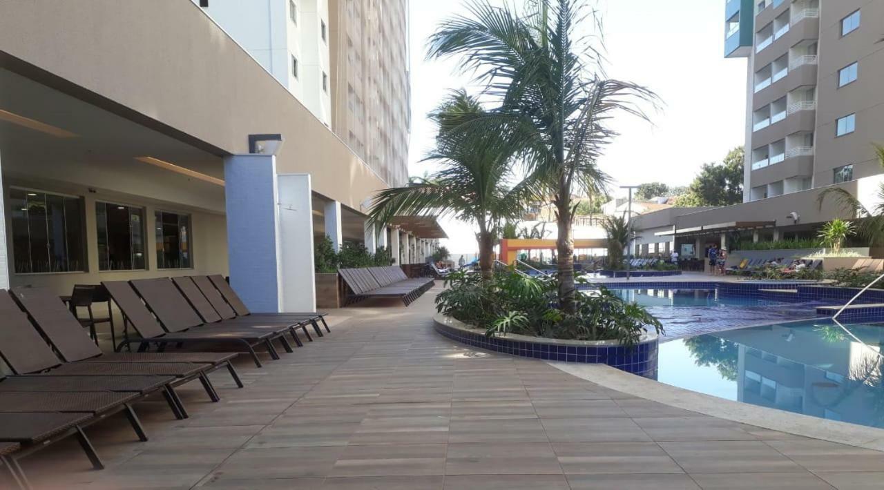 Olimpia Park Resort - 100M Do Parque Thermas Dos Laranjais Exterior photo